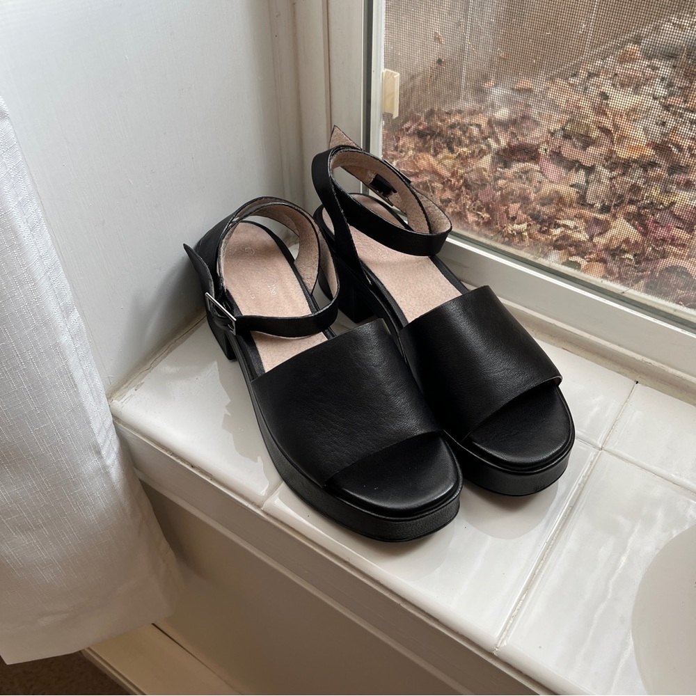 Seychelles Sandals